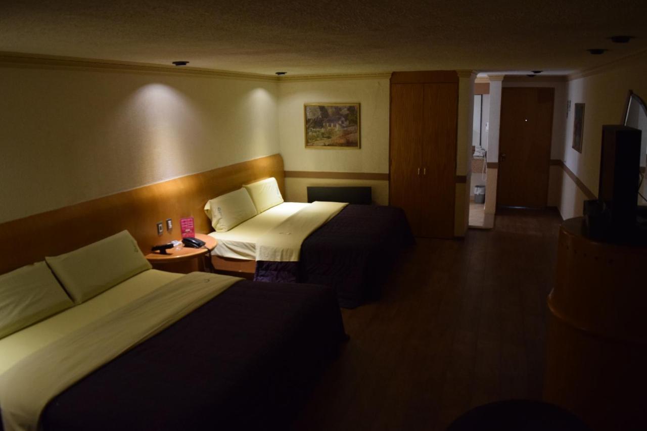 Hotel & Suites La Marquesa Toluca Exterior photo